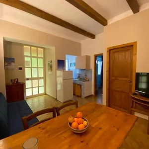 https://casa-mandorlo.sicilyhotelsitaly.net